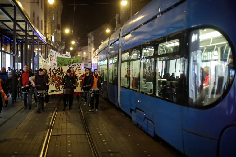 Klimatski mar&scaron; u Zagrebu: Nemamo planet B! Hrvatska je u Europi među najugroženijima!