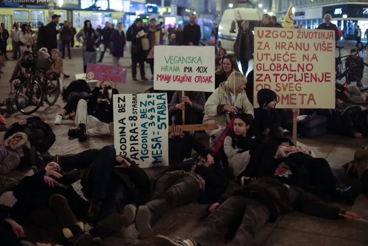 Klimatski mar&scaron; u Zagrebu: Nemamo planet B! Hrvatska je u Europi među najugroženijima!