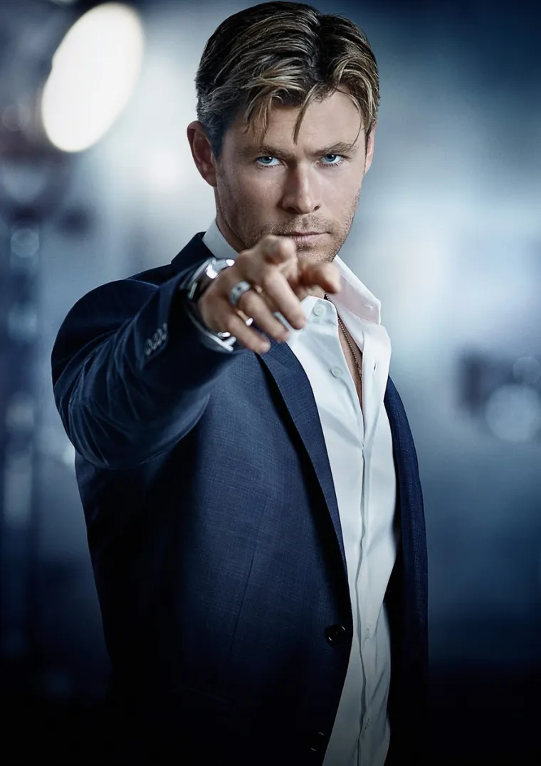 Chris Hemsworth bio je najseksi muškarac 2014. godine. Budimo iskreni, on je savršen izbor za najseksi muškarca na svijetu. Na listi su se prije njega našli Adam Levine, Channing Tatum i mnogi drugi. &quot;Kada sam saznao nekoliko tjedana sam se hvalio po kući, sada mogu reći da sam uspio&quot;, našalio se Chris.