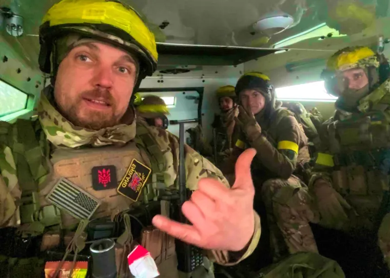 Mlade Ukrajinke uzele pu&scaron;ku u ruku i odlučile Putinu zagorčati život: Pogledajte fotke s rati&scaron;ta koje su sve odu&scaron;evile