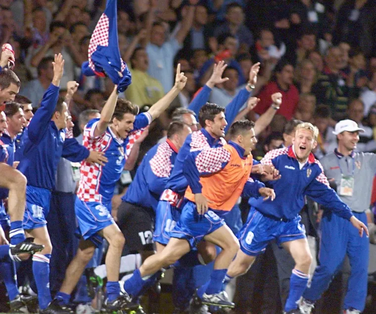 Proći će vas trnci: Epski prizori slavne generacije Vatrenih koja je bila drugačija od drugih, a koja je uzor Modriću i ekipi; Francusku 98' mala ne zaboravi