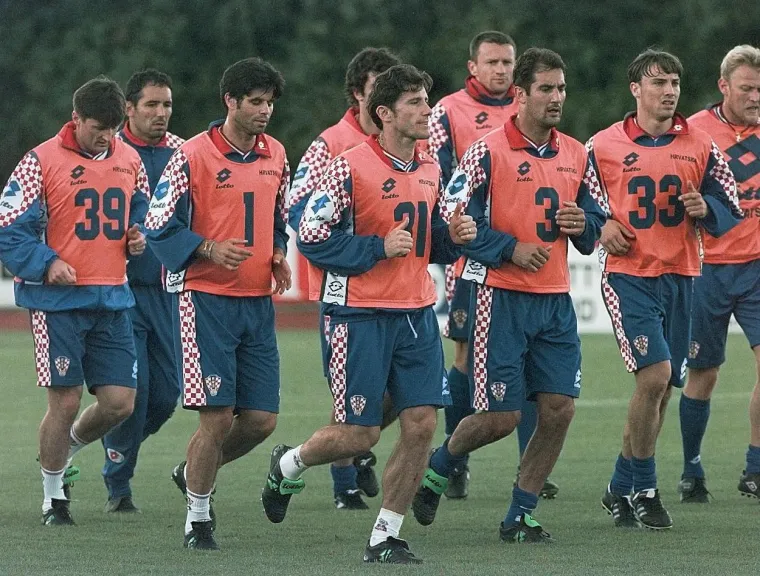 Proći će vas trnci: Epski prizori slavne generacije Vatrenih koja je bila drugačija od drugih, a koja je uzor Modriću i ekipi; Francusku 98' mala ne zaboravi