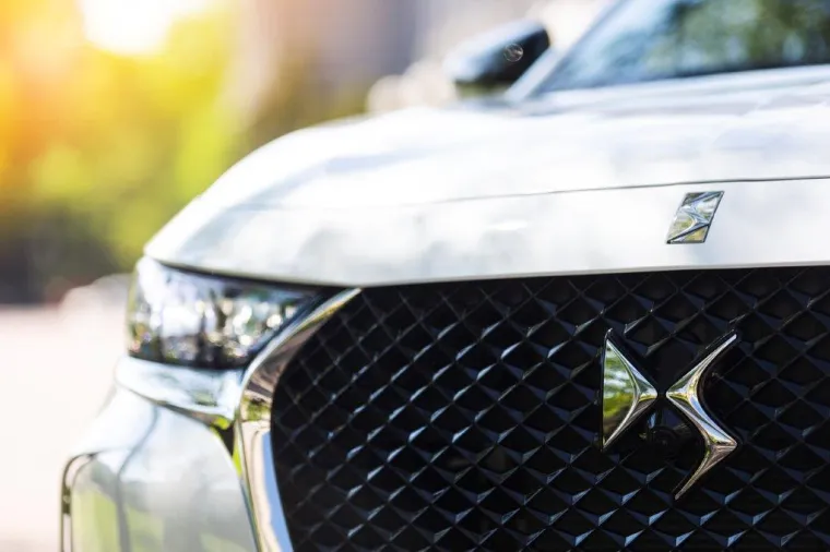 U Hrvatsku stigla nova marka automobila: Luksuzna vozila mame elegancijom i ljepotom, a vozi ih i francuski predsjednik