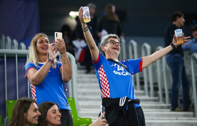 Slovenci napravili pravu domaćinsku atmosferu u Stožicama: Hrvati ostali razočarani