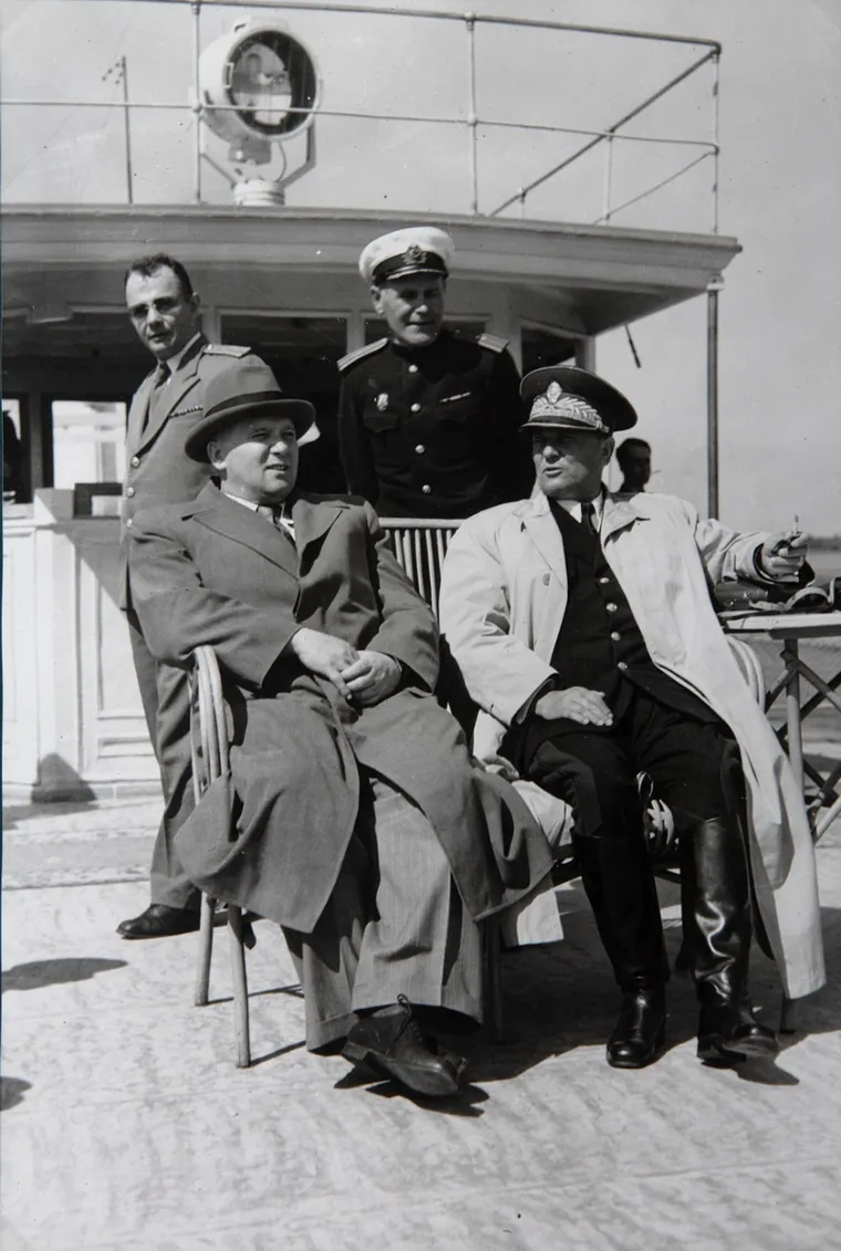 Bilo je raznih priča o Titovom podrijetlu. Neki su govorili da je Židov, neki da je Mađar, a bilo je i verzija u kojima je predstavljen kao Nijemac. Sumnju je potpirio jedan dokument američke Nacionalne agencije za sigurnost u kojem piše da je najvjerojatnije bio Rus ili Poljak, zbog naglaska kojim je govorio.