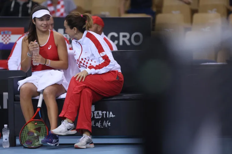 Mlada 16-godi&scaron;nja Zagrepčanka nova teniska senzacija: Bacila je Rijeku u delirij, a ni znala nije da će igrati