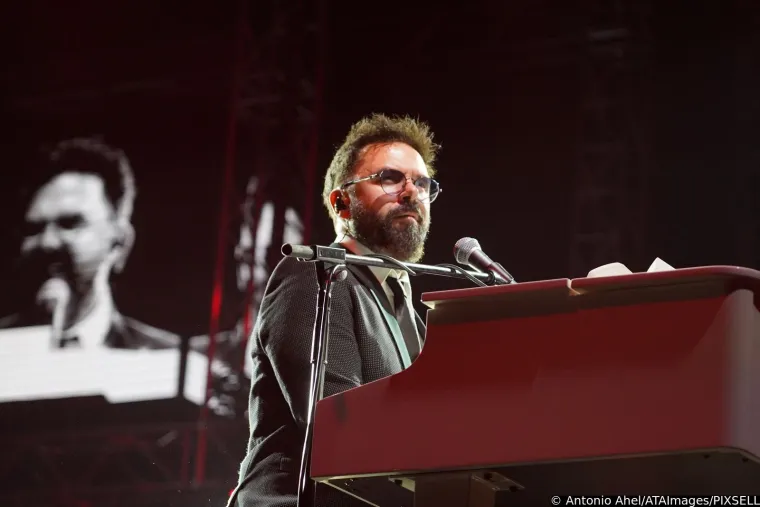 Petar Gra&scaron;o svoju Hanu nije pu&scaron;tao iz ruku, a pogledajte tko je u publici - Nikolina Ristović u zanimljivoj pratnji!