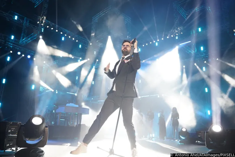 Petar Gra&scaron;o svoju Hanu nije pu&scaron;tao iz ruku, a pogledajte tko je u publici - Nikolina Ristović u zanimljivoj pratnji!