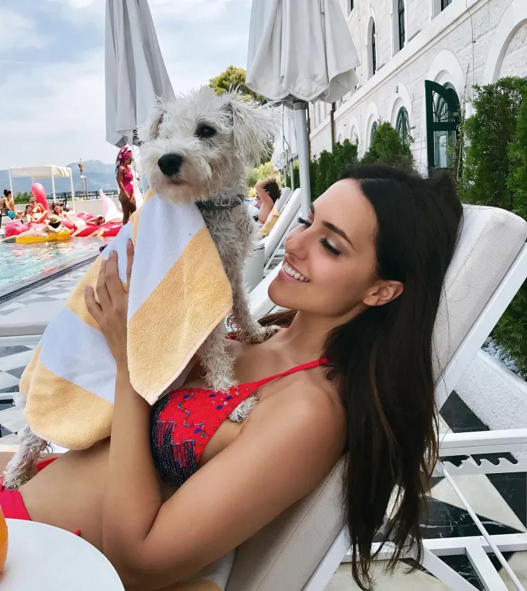 Lana Jurčević izazovnija nego ikad: Vrela slika pjevačice u kadi dijeli se kao blesava, ovakvu je jo&scaron; nismo vidjeli