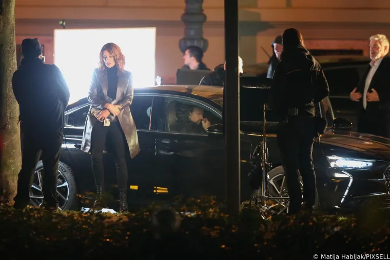 Vidi, vidi, pa to je Kate Beckinsale! Holivudska ljepotica snima film u Zagrebu, fotograf ju je ulovio taman na setu
