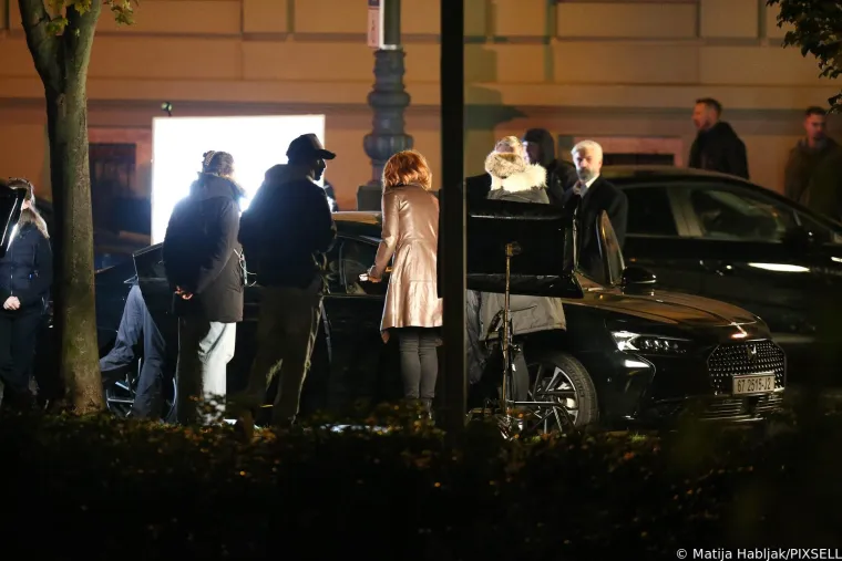 Vidi, vidi, pa to je Kate Beckinsale! Holivudska ljepotica snima film u Zagrebu, fotograf ju je ulovio taman na setu
