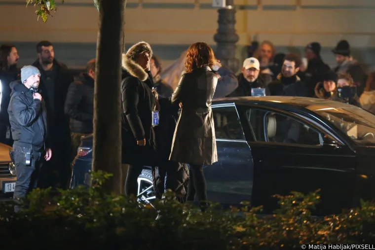 Vidi, vidi, pa to je Kate Beckinsale! Holivudska ljepotica snima film u Zagrebu, fotograf ju je ulovio taman na setu