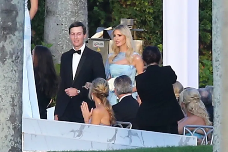 Udala se 'crna ovca' obitelji Trump: Sirota Tiffany ostala u sjeni graciozne Ivanke, Melania i Donald iznenadili bliskošću