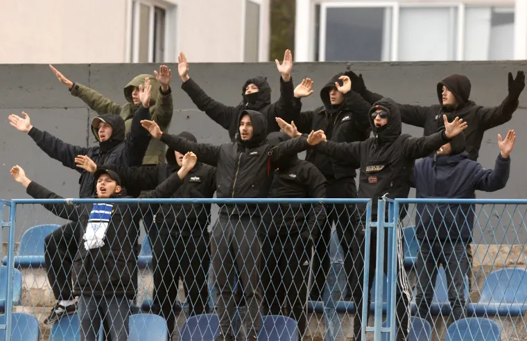 NAVIJAČKA GALERIJA Ružne scene u Koprivnici, brutalna poruka na Rujevici za kraj polusezone