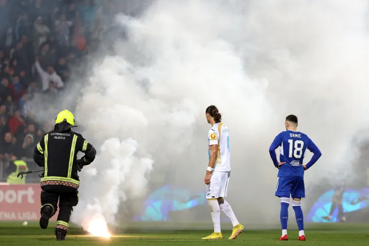 NAVIJAČKA GALERIJA Ružne scene u Koprivnici, brutalna poruka na Rujevici za kraj polusezone