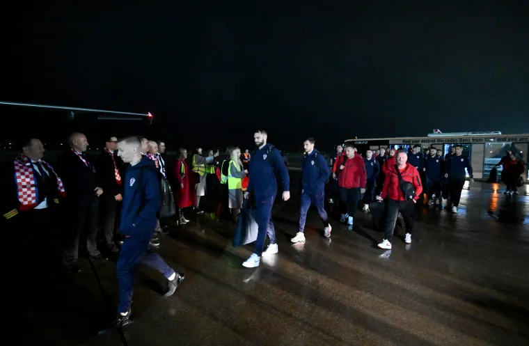 Posljednji koraci po hrvatskom tlu: Vatreni otputovali u Katar i započeli avanturu