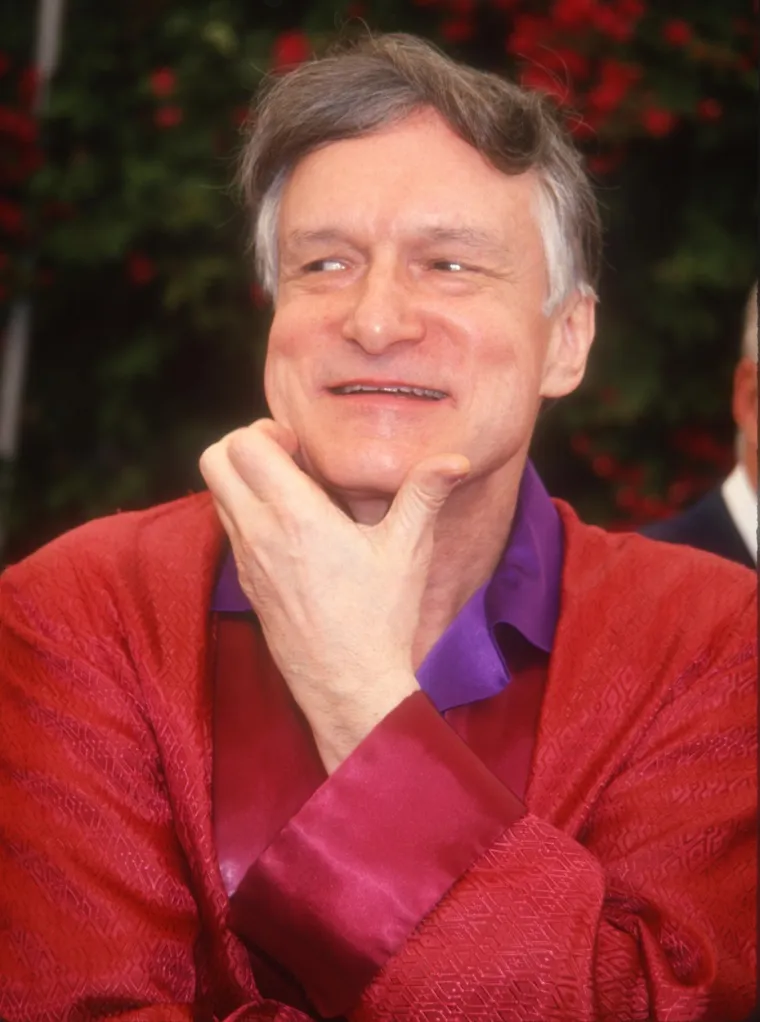 Hugh Hefner 1992. je platio je pola milijuna za grobno mjesto tik do onog slavne holivuske glumice, da joj vječno bude blizu