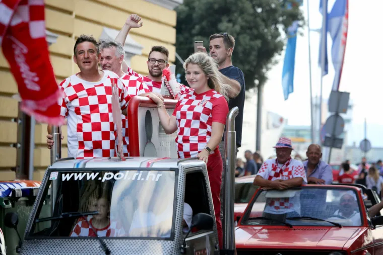 Ni&scaron;ta od Vatrenih na trgovima: Ovako smo ih pratili prije četiri godine na putu do srebra