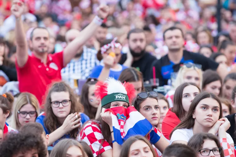 Ni&scaron;ta od Vatrenih na trgovima: Ovako smo ih pratili prije četiri godine na putu do srebra