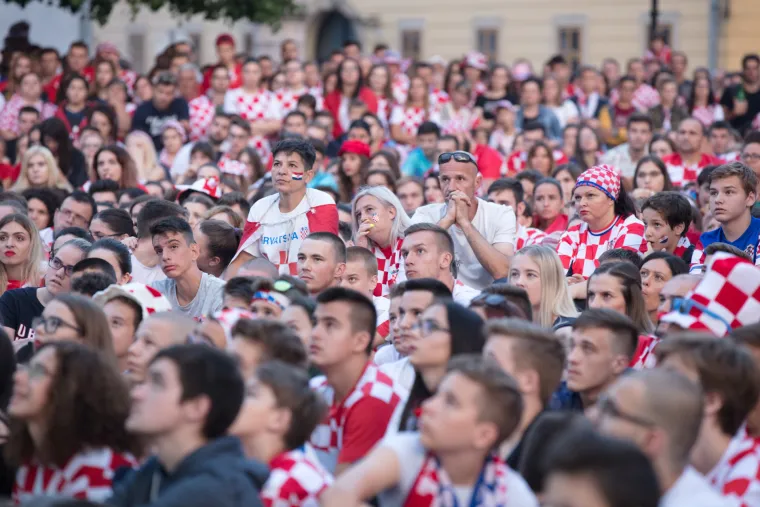 Ni&scaron;ta od Vatrenih na trgovima: Ovako smo ih pratili prije četiri godine na putu do srebra