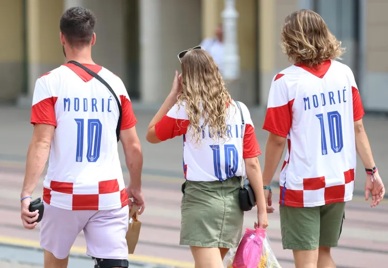 Za ovo niste ni znali da postoji: Ima tu svega, kao u 'Mamurluku'; Slavnih, poznatih i nepoznatih... Tko zna, možda se i pronađete