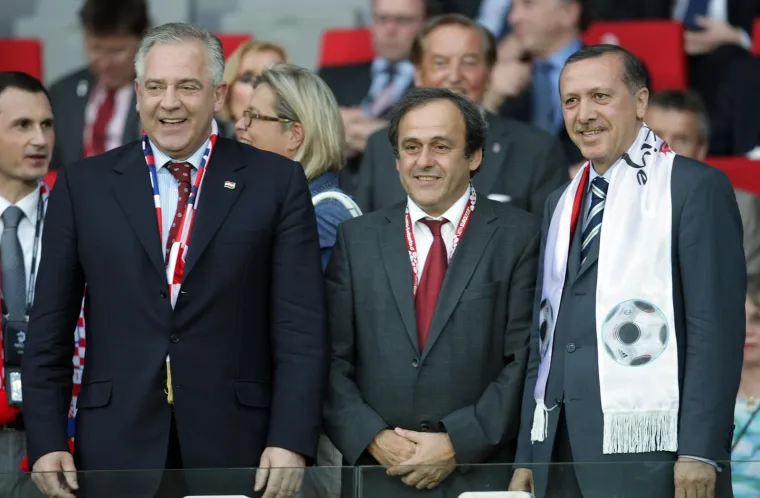 Za ovo niste ni znali da postoji: Ima tu svega, kao u 'Mamurluku'; Slavnih, poznatih i nepoznatih... Tko zna, možda se i pronađete