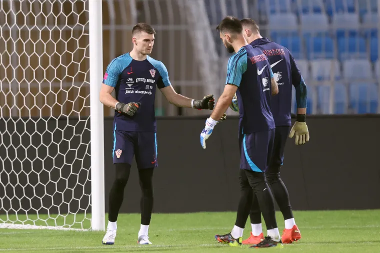 Prvi trening Vatrenih uoči SP-a: Ozlijeđeni Livaja promatrao, a Mandžukić se vratio u akciju