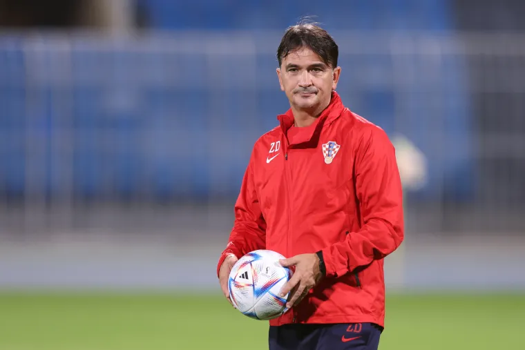 Prvi trening Vatrenih uoči SP-a: Ozlijeđeni Livaja promatrao, a Mandžukić se vratio u akciju