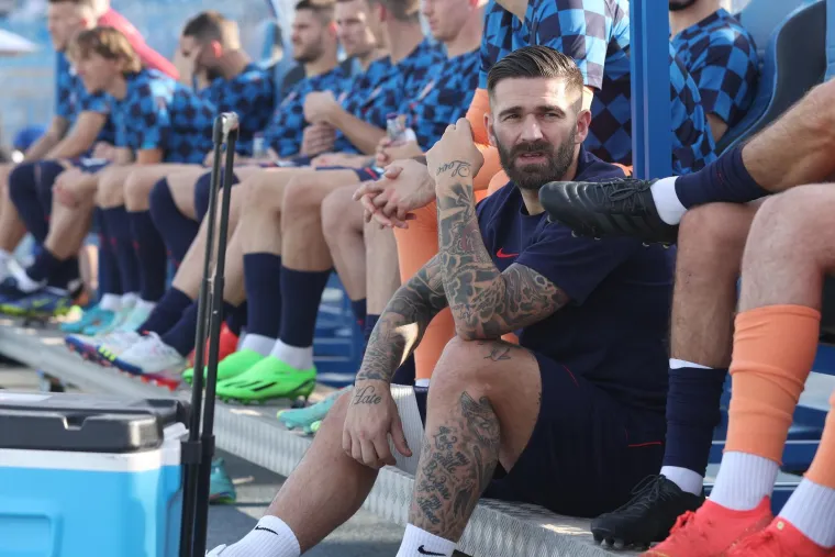 Tamo&scaron;nji tabloid vri&scaron;ti uoči SP-a: 'Srbi i Hrvati jedni pored drugih, ali kom&scaron;ije ipak nemaju igrača kao mi'