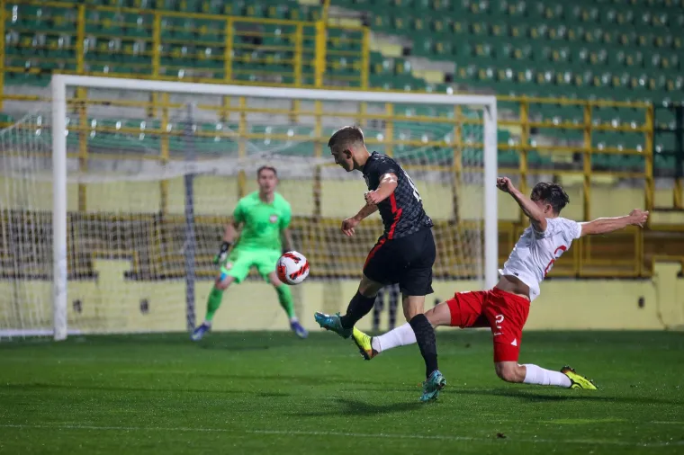 Stipe Biuk briljirao: Nije počelo dobro, ali Hrvati su se probudili