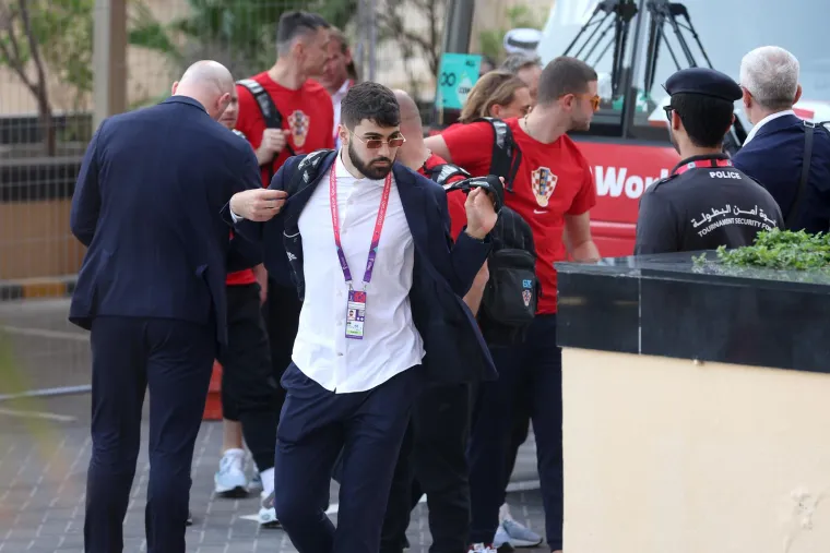 Nakon slijetanja u Dohu Vatreni su stigli u superluksuzni hotel, ali tamo se nisu dugo zadržali