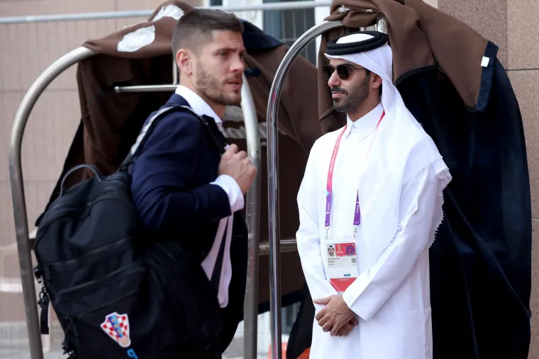 Nakon slijetanja u Dohu Vatreni su stigli u superluksuzni hotel, ali tamo se nisu dugo zadržali