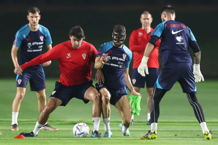Hrvatska odradila prvi trening u Dohi: Jedan Vatreni trenira odvojeno, zaigrao i Ćorluka