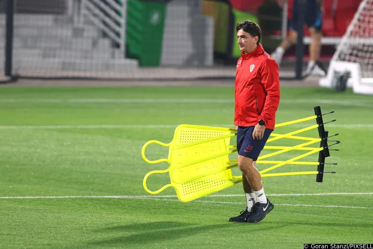 Pogledajte fotografije s prvog treninga Vatrenih u Kataru: Ćorluka u&scaron;ao u duel s Gvardiolom