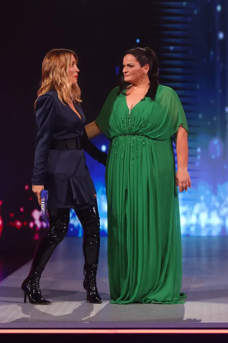  Svi su bili oduševljeni njezinim rezultatom, nagradili su je velikim pljeskom jer je izgubila 62,2 kilograma, što je 35,7% tjelesne mase. U finalu je zabljesnula u zelenoj haljini.