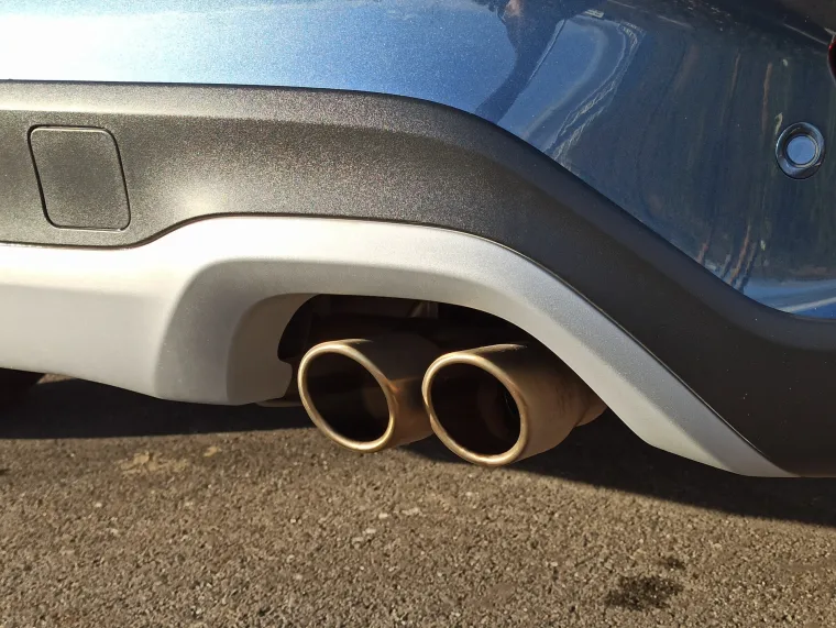 Novi automobili često se srame svojih auspuha, ali ne i Focus koji ponosno pokazuje čak dva ispuha