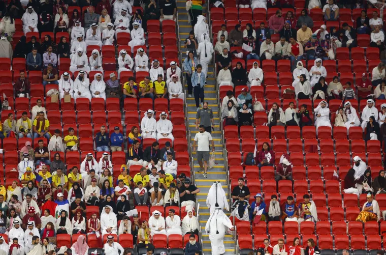 Nepoznata ljepotica u hidžabu plijenila pažnju svih na tribinama Al-Bayta