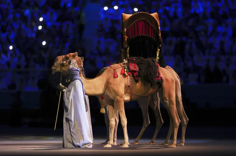 Samo je jedan pravi &scaron;ef SP-a i svi mu se klanjaju, a Daily Mail tvrdi: 'Otvaranje je bilo debakl'