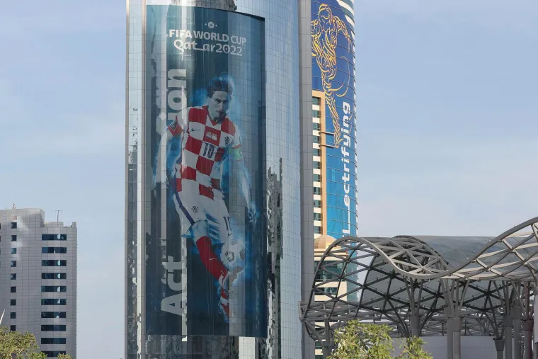 Epski prizor iz Katara koji će razveseliti sve Hrvate: Pogledajte što je zasjalo na neboderu u Dohi