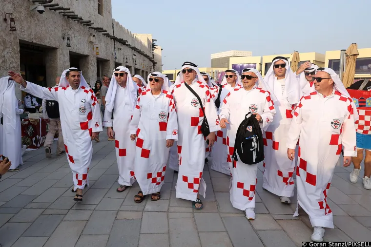 Euforija u Kataru: Atraktivna Hrvatica plijenila pažnju na koncertu za otvaranje Svjetskog prvenstva