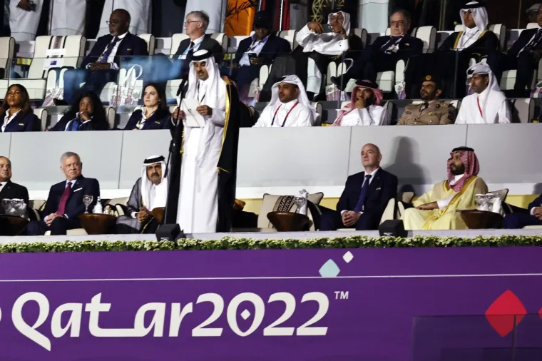 Ove fotografije otkrivaju koliko je Katarcima stalo do nogometa? Pogledajte tribine nakon prvog poluvremena...