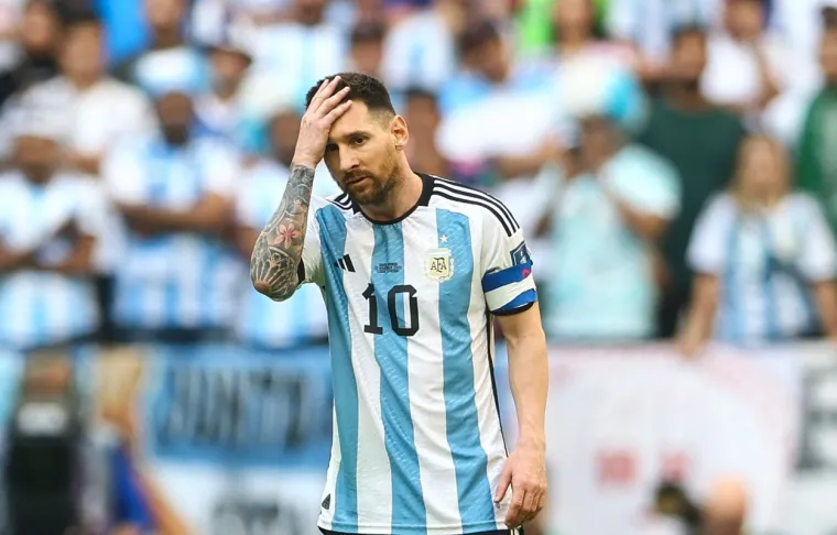 Messi nije mogao vjerovati &scaron;to mu se dogodilo: Bio je lud, utučen i skrivao lice od srama: Nikad ovako lo&scaron;e nije izgledao