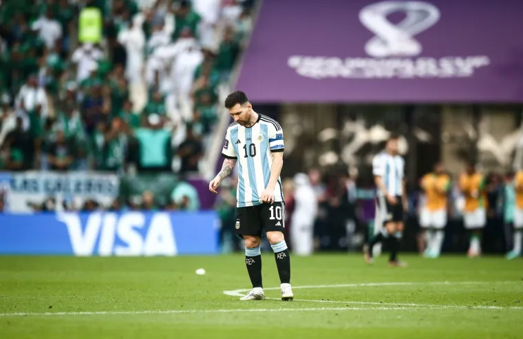 Messi nije mogao vjerovati &scaron;to mu se dogodilo: Bio je lud, utučen i skrivao lice od srama: Nikad ovako lo&scaron;e nije izgledao