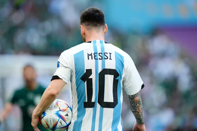 Messi nije mogao vjerovati &scaron;to mu se dogodilo: Bio je lud, utučen i skrivao lice od srama: Nikad ovako lo&scaron;e nije izgledao