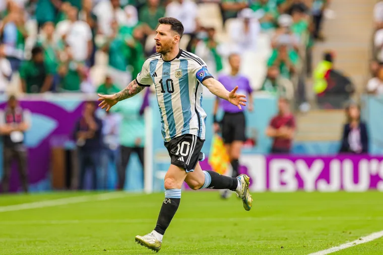 Ovako su borbeni Saudijci ugasili Argentinu: Vratar Arabije nokautirao svog suigrača i rasplakao se