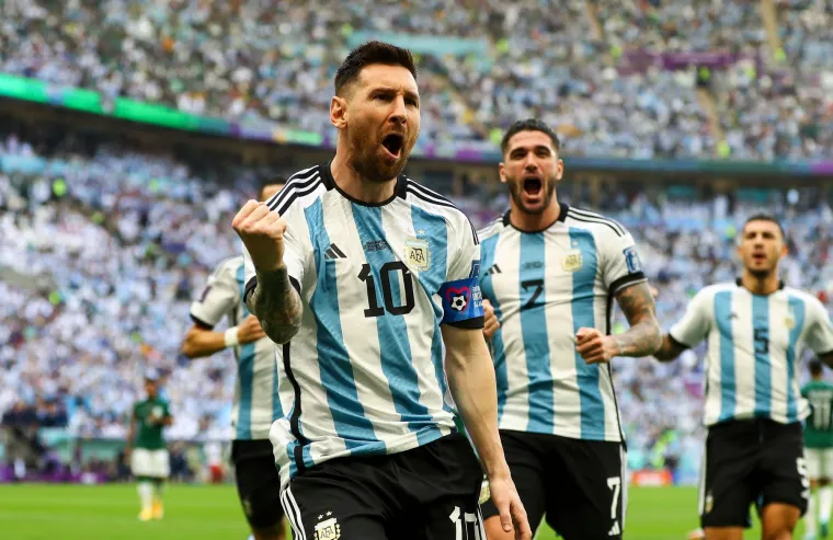 Ovako su borbeni Saudijci ugasili Argentinu: Vratar Arabije nokautirao svog suigrača i rasplakao se