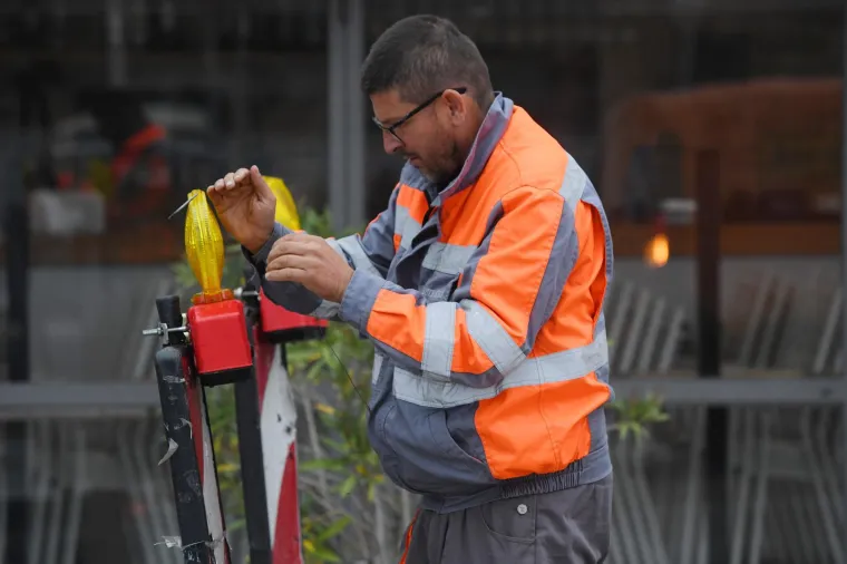 Pogledajte kako potopljeni grad, a nove padaline tek stižu: Spas od nevremena potražili su i labudovi