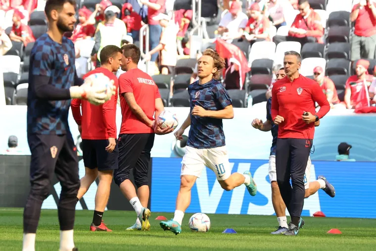 Vatreni iza&scaron;li osjetiti travnjak na Al Baytu: Evo kako izgleda spektakularni stadion na 28 stupnjeva