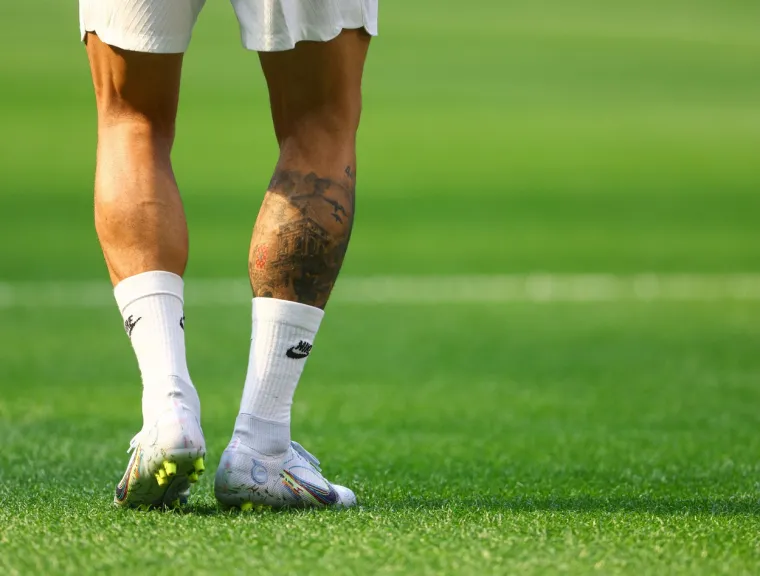 Jeste li primijetili ovaj briljantan detalj na na&scaron;em Ivanu Peri&scaron;iću? Pogledajte s kakvom tetovažom se pojavio na utakmici