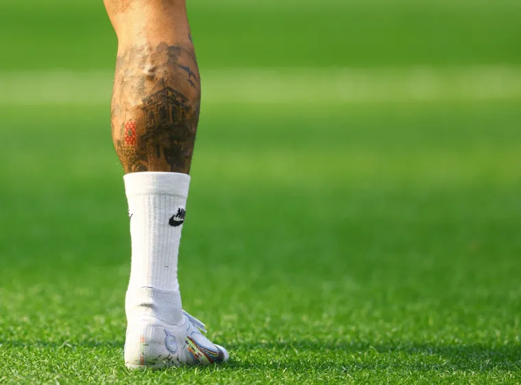 Jeste li primijetili ovaj briljantan detalj na na&scaron;em Ivanu Peri&scaron;iću? Pogledajte s kakvom tetovažom se pojavio na utakmici